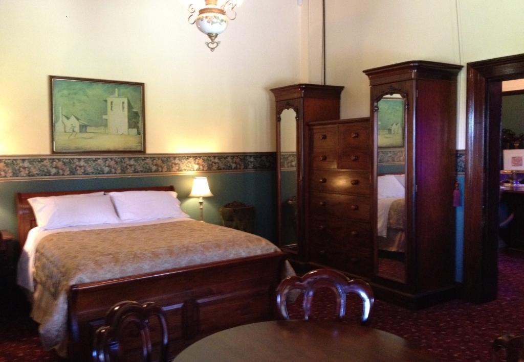 Ranelagh House Dubbo Room photo